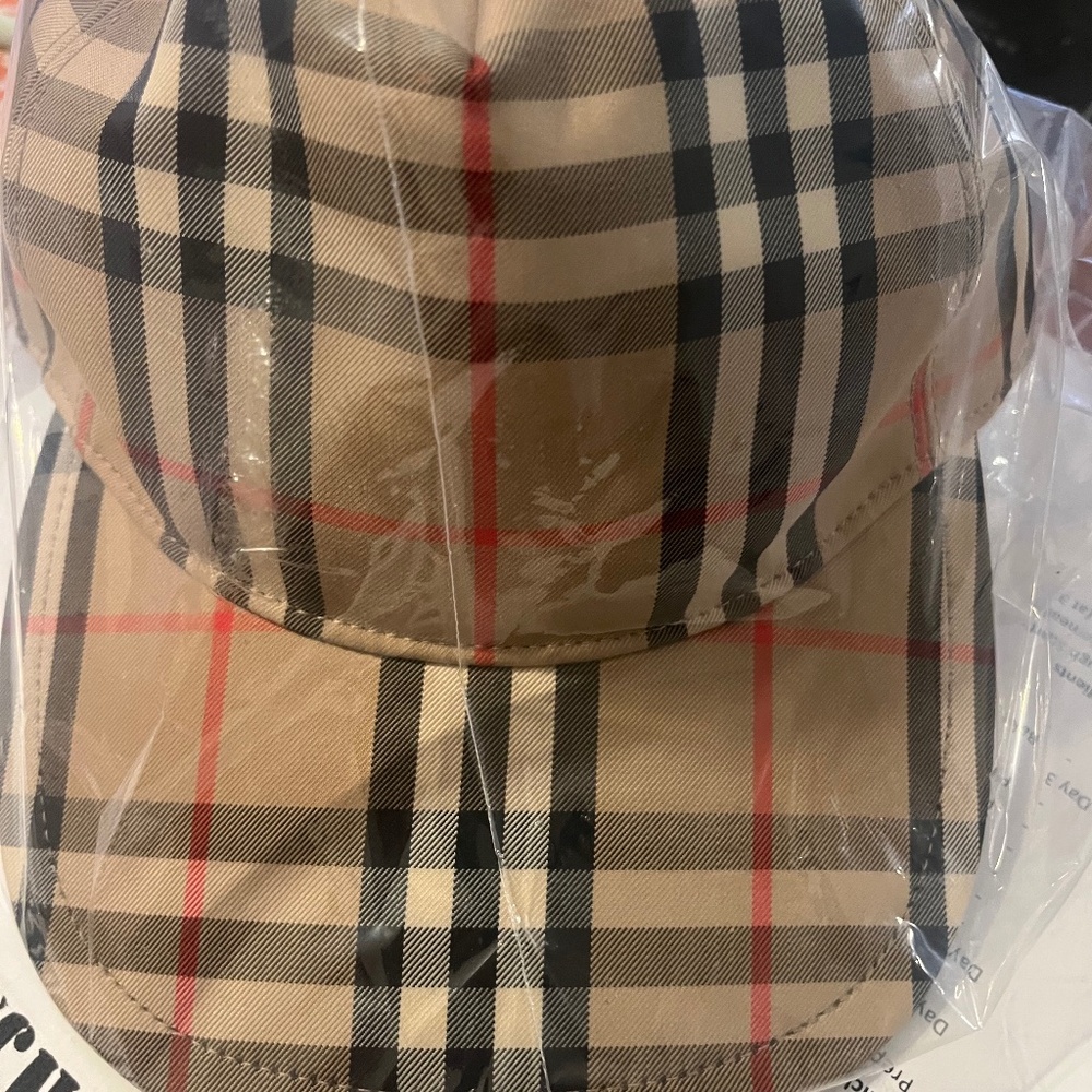 Like New Burberry Baseball Cap